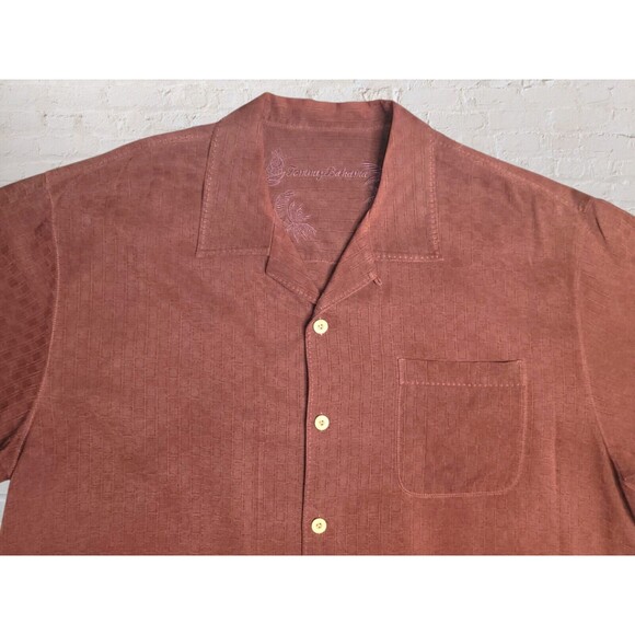 TOMMY BAHAMA Hawaiian Camp Shirt Mens XL Wine Silk Embossed Chessboard Tropical - Picture 2 of 6